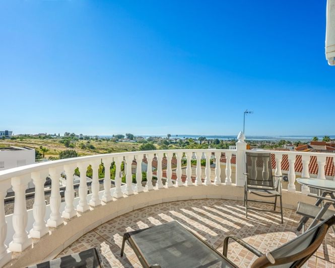 Image No.5-3 Bed Villa for sale