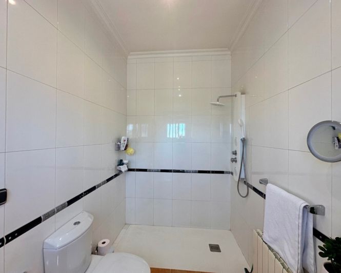 Image No.13-3 Bed Villa for sale
