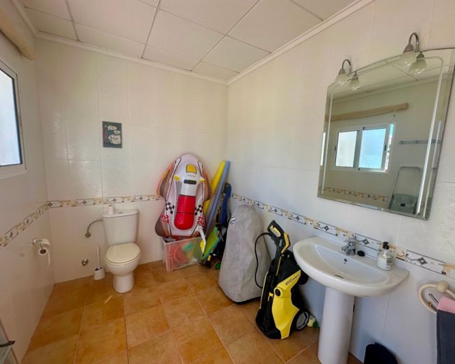 Image No.26-3 Bed Villa for sale