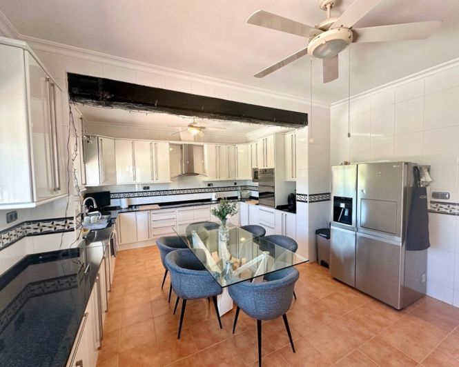 Image No.6-3 Bed Villa for sale