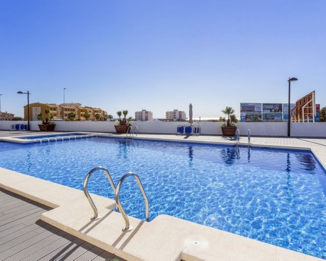 Image No.28-2 Bed Apartment for sale