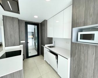 1533146lg