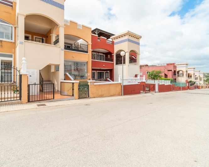 Image No.33-2 Bed Apartment for sale