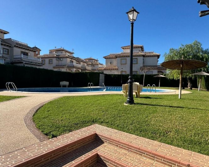 Image No.45-Villa de 2 chambres à vendre à Cabo Roig