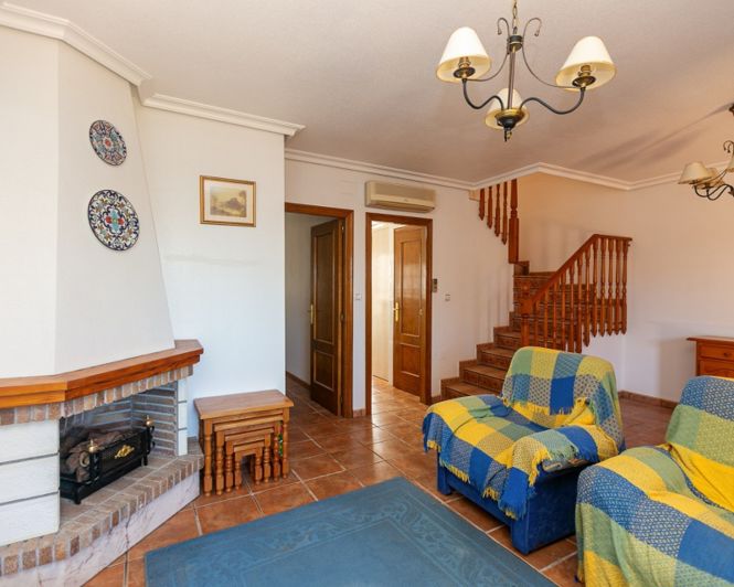 Image No.11-2 Bed Townhouse for sale