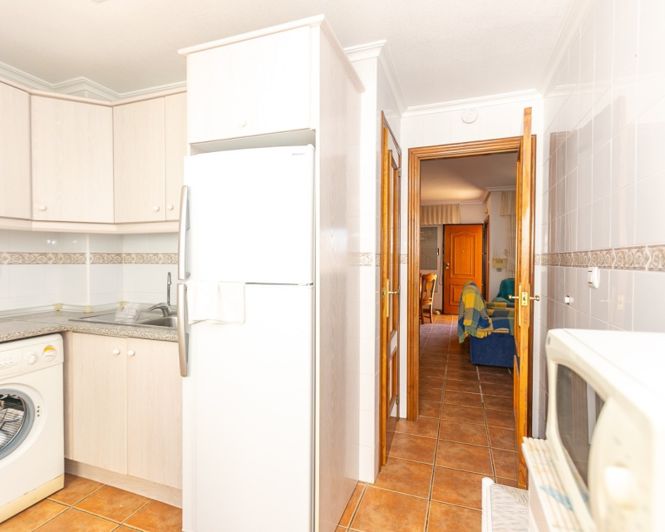 Image No.16-2 Bed Townhouse for sale