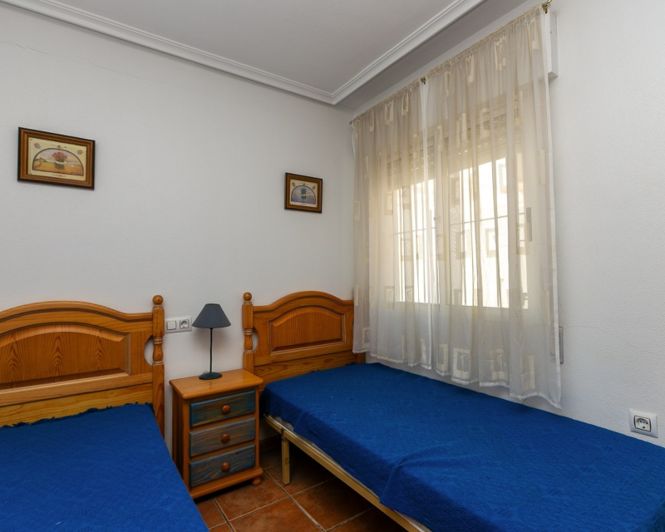 Image No.25-2 Bed Townhouse for sale