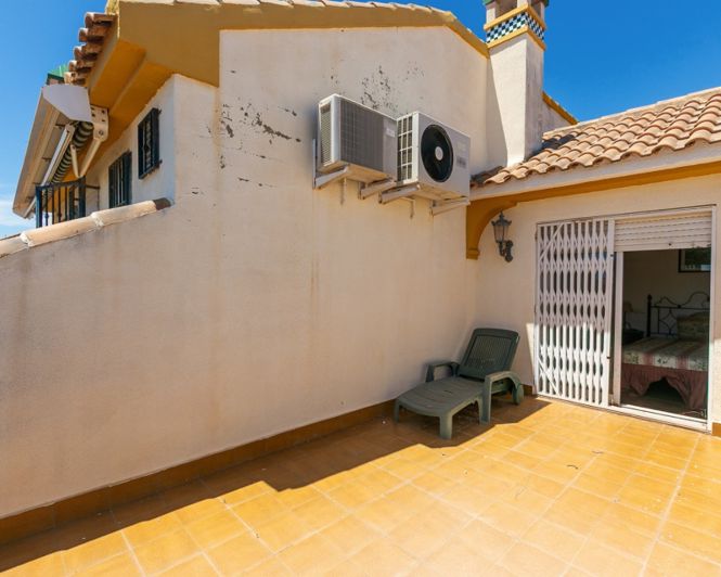 Image No.46-2 Bed Townhouse for sale