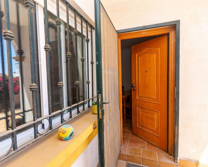 Image No.7-2 Bed Townhouse for sale