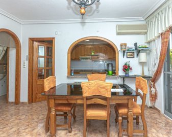 1523863lg