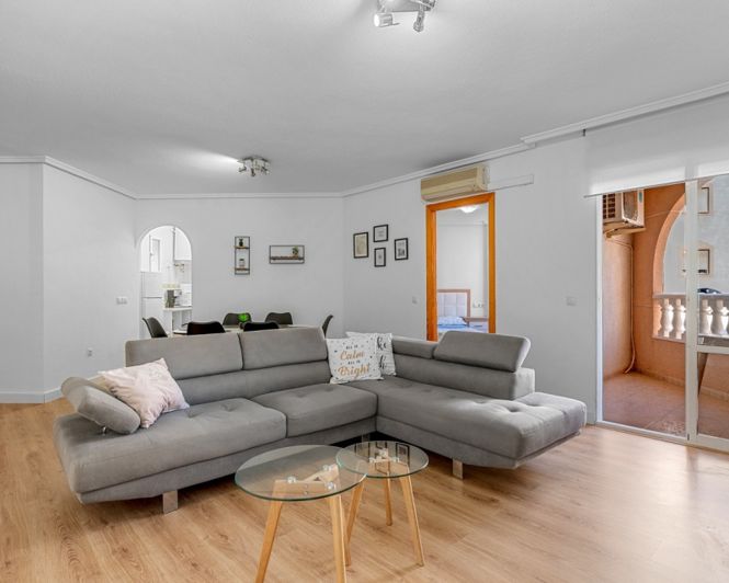 Image No.2-Appartement de 3 chambres à vendre à Torrevieja