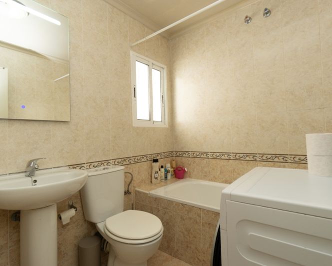 Image No.16-3 Bed Townhouse for sale