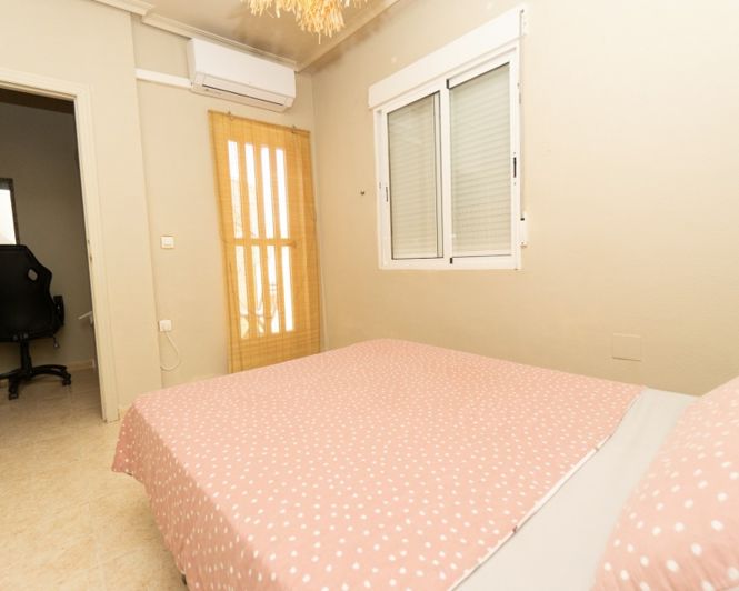 Image No.20-3 Bed Townhouse for sale