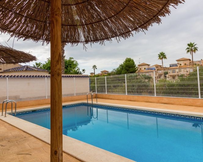 Image No.28-3 Bed Townhouse for sale