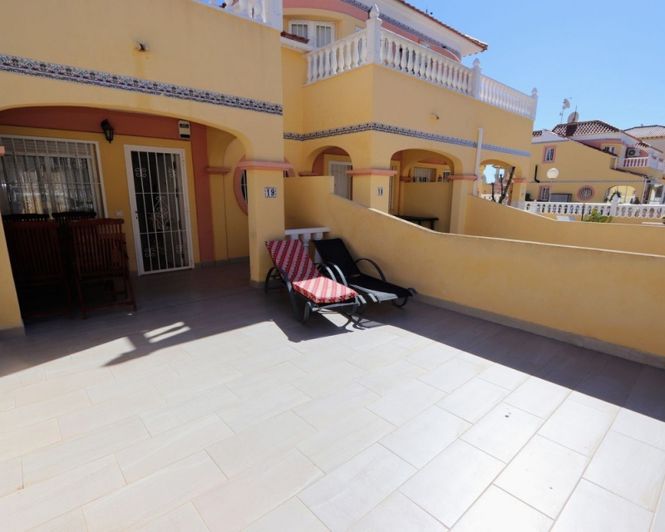 Image No.19-2 Bed Townhouse for sale