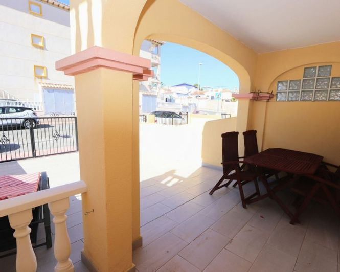Image No.20-2 Bed Townhouse for sale