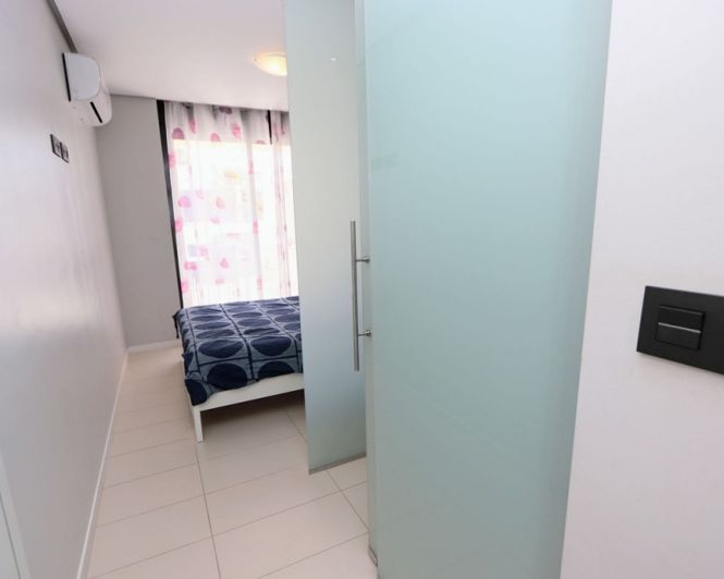 Image No.20-2 Bed Apartment for sale