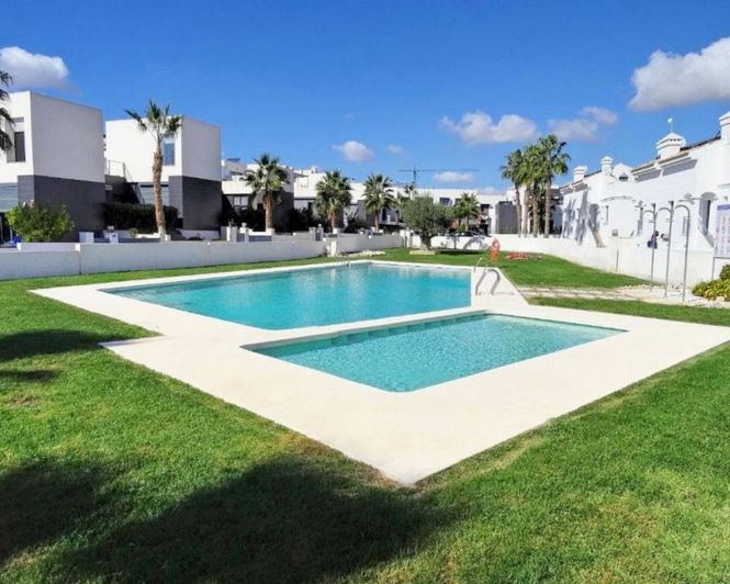 Image No.30-2 Bed Apartment for sale