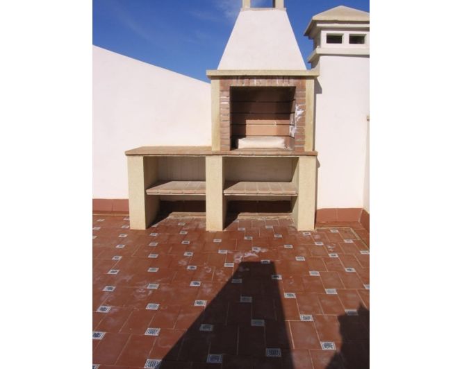Image No.12-2 Bed Townhouse for sale