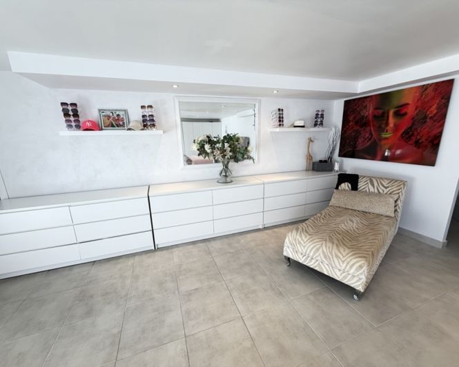 Image No.22-3 Bed Villa for sale