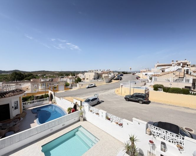 Image No.28-3 Bed Villa for sale
