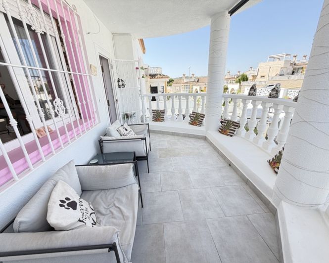 Image No.7-3 Bed Villa for sale