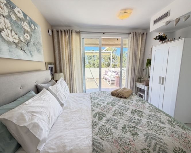 Image No.17-4 Bed Villa for sale
