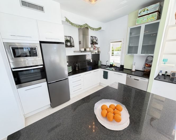 Image No.7-4 Bed Villa for sale