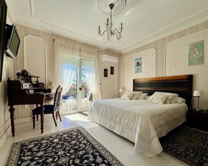 Image No.25-6 Bed Villa for sale