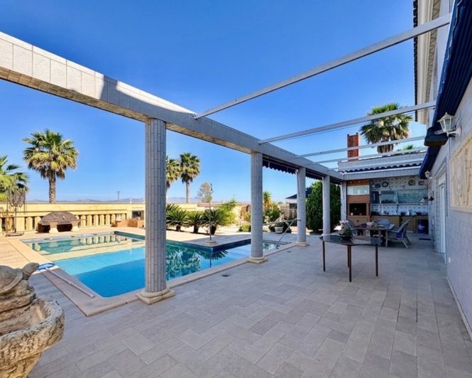 Image No.48-6 Bed Villa for sale