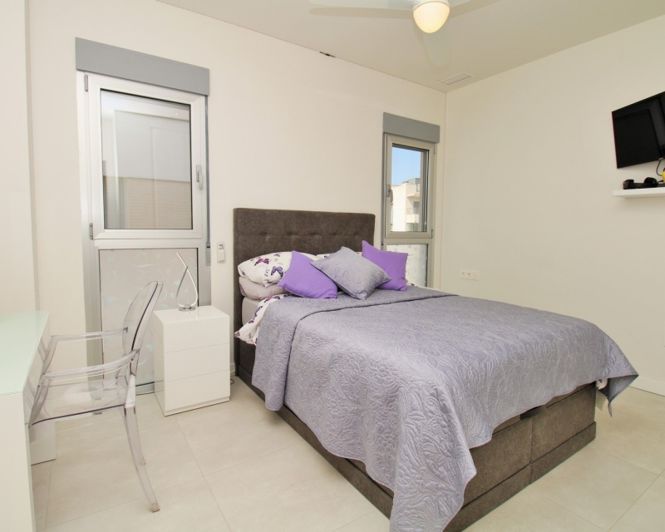 Image No.18-2 Bed Apartment for sale
