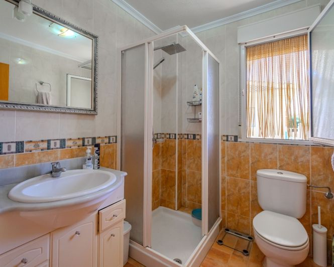 Image No.22-5 Bed Villa for sale