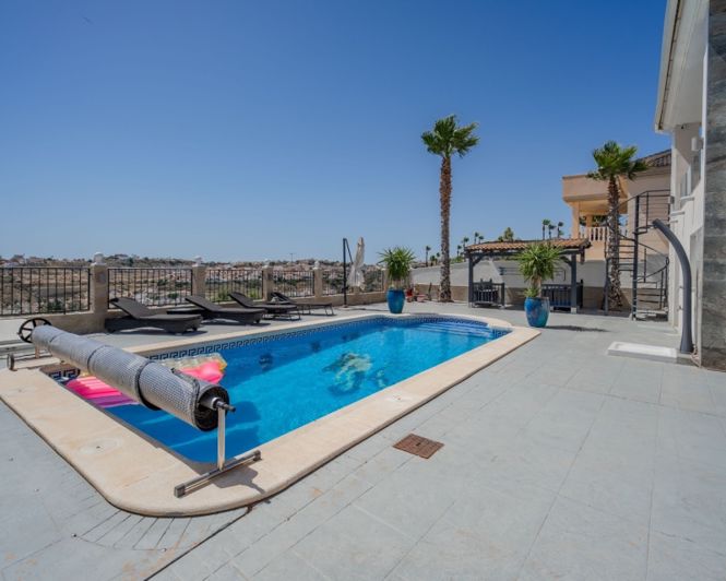 Image No.8-5 Bed Villa for sale