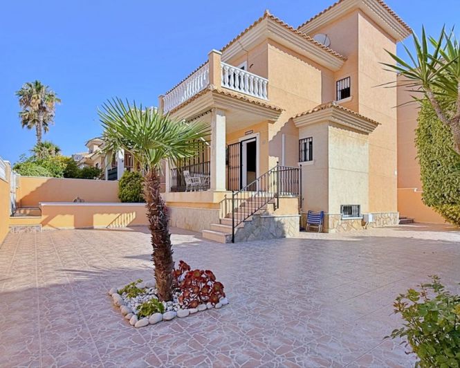 Image No.7-Villa de 4 chambres à vendre à Los Altos