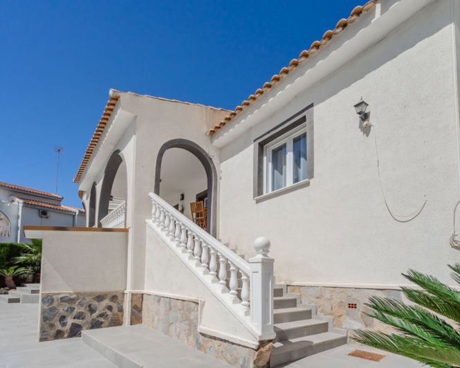 Image No.36-4 Bed Villa for sale