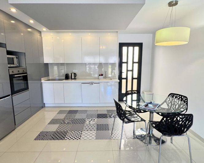 Image No.7-2 Bed Apartment for sale