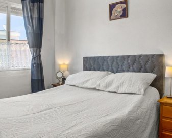 1560689lg
