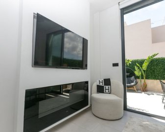 1553983lg