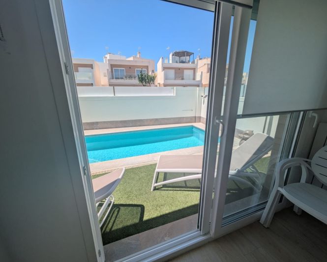 Image No.27-3 Bed Villa for sale