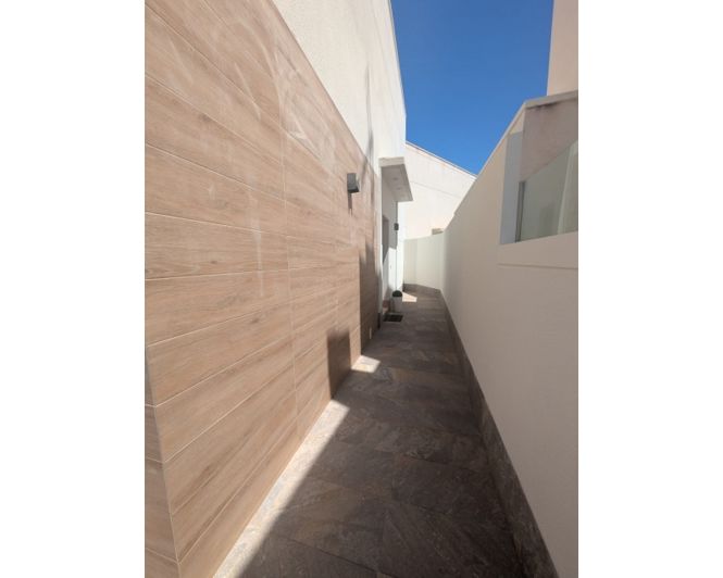 Image No.45-3 Bed Villa for sale