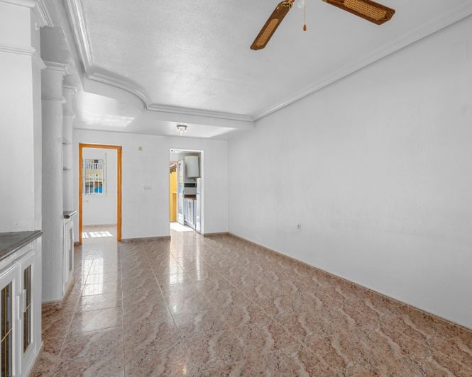 Image No.4-3 Bed Townhouse for sale