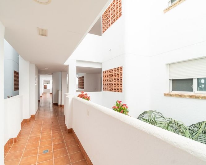 Image No.33-2 Bed Apartment for sale