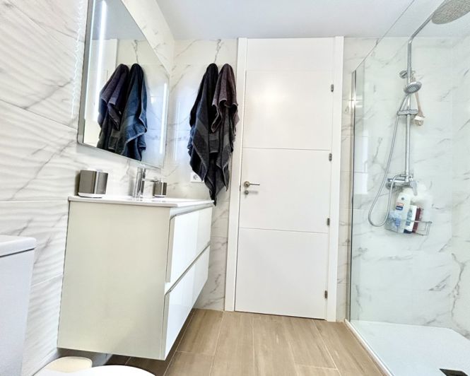Image No.21-2 Bed Apartment for sale