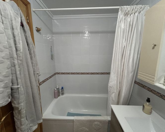 Image No.23-3 Bed Apartment for sale