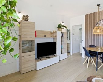 1566975lg