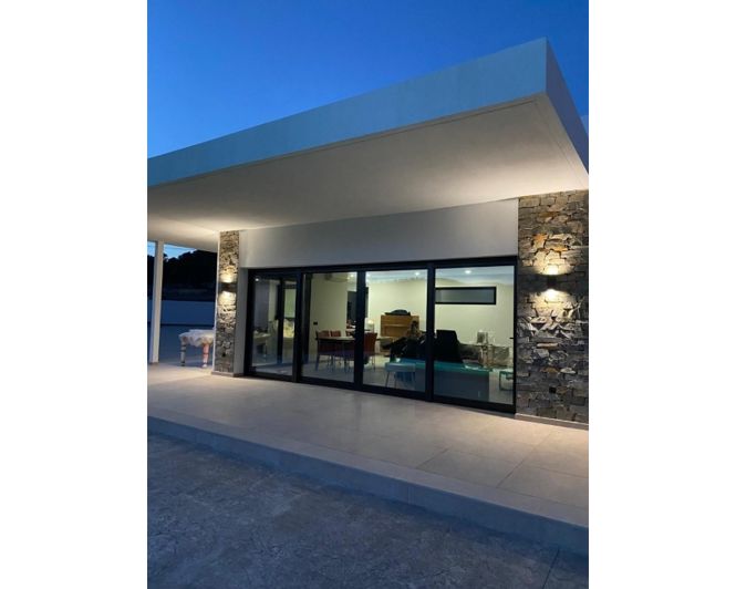 Image No.7-3 Bed Villa for sale