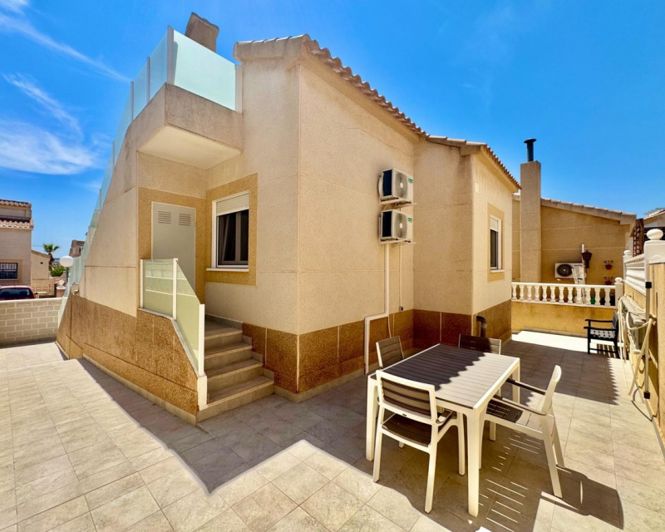 Image No.20-2 Bed Villa for sale