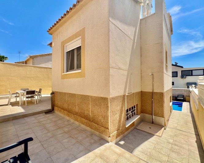 Image No.21-2 Bed Villa for sale
