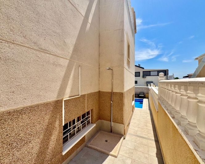 Image No.22-2 Bed Villa for sale