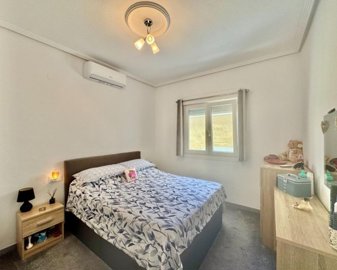 1567368lg